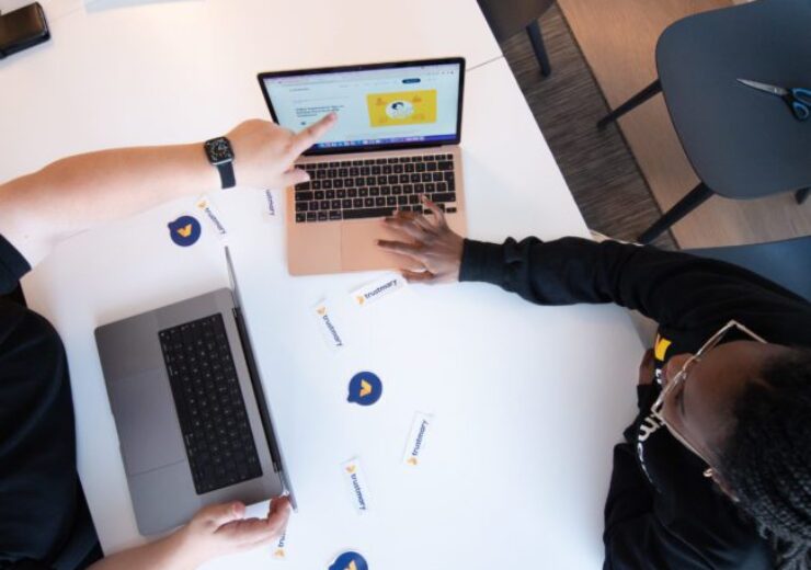 Top 7 Tips For Using Testimonials In Social Media In 2024